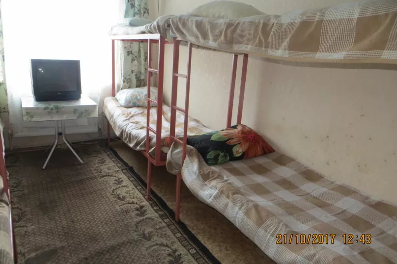 № С2. Хостел Ковчег. Ялта