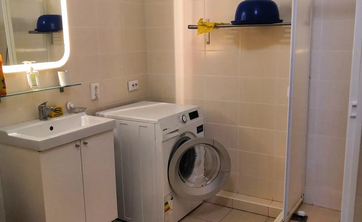 Номера с видом на море. Квартира в многоквартирном доме "ЖК Sun-marina". Лазаревское