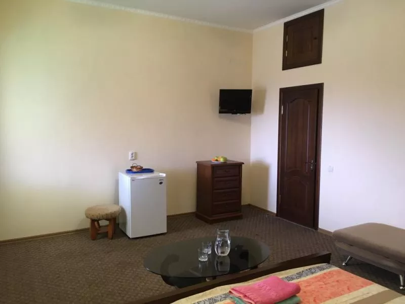 Гостевая на трех человек. Гостевой дом " Китей ". Керчь