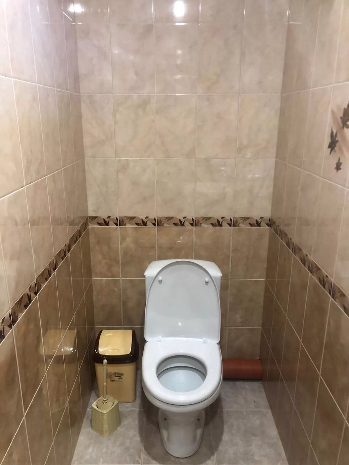 . "Delis" (Делис). Гагра