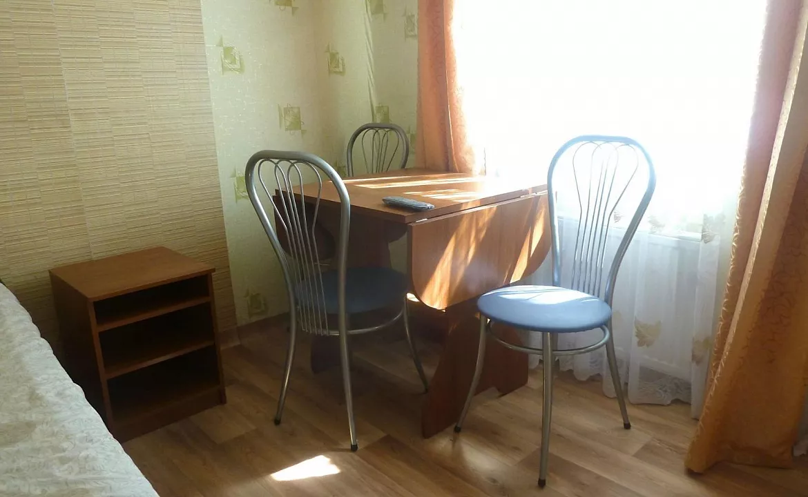 Двухкомнатный номер.. Частный сектор У Марины. Ейск