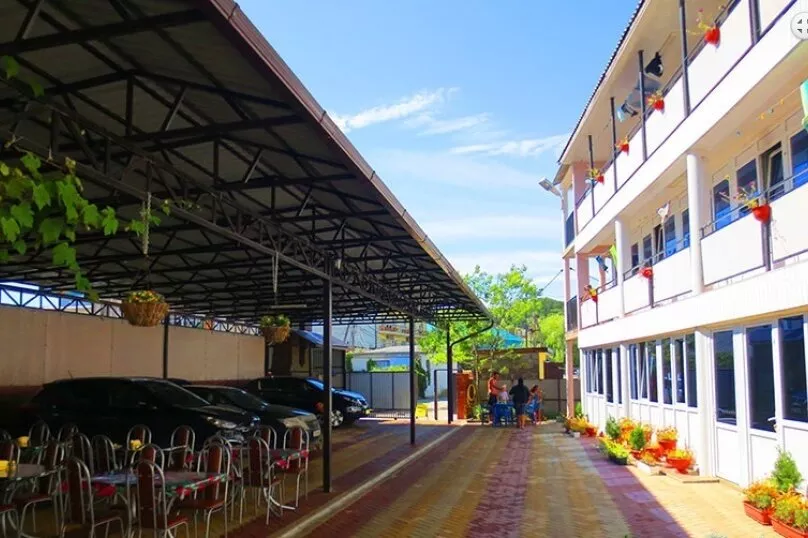 . Гостевой дом "Марсель". Новомихайловский