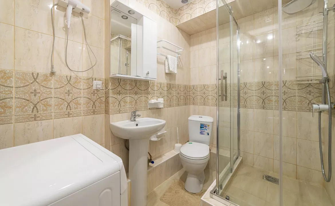 Deluxe Apartment ЖК Санни Хилл с собственным двориком. Апартаменты Deluxe ЖК Санни Хилл. Адлер