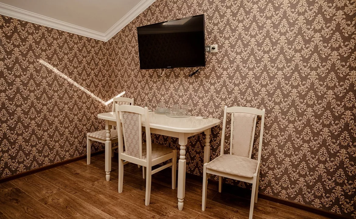 Мансарда двухкомнатная. Гостевой дом Ника Премиум. Геленджик