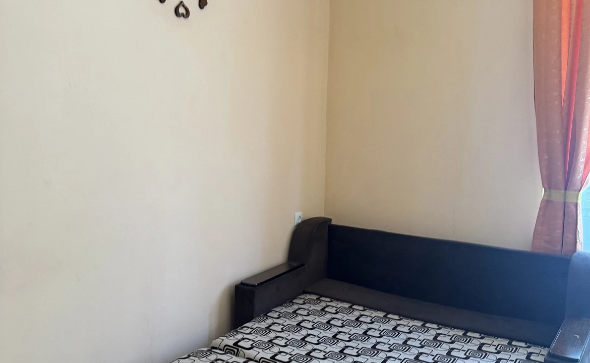 Стандарт с балконом . Гостевой дом "Пантера". Гагра