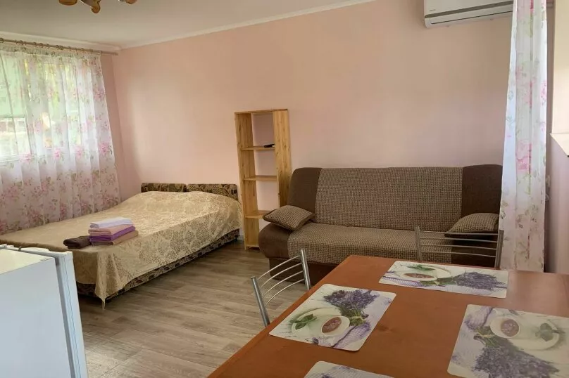 . Гостевой дом Морская волна . Алушта