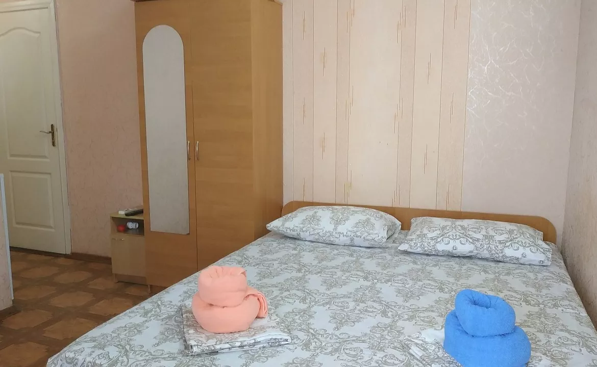 2-местный номер Стандарт с балконом. Гостиница Лагуна. Крым - частный сектор