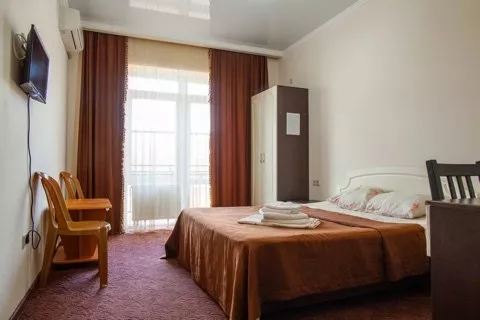 стандарт с балконом. Гостевой дом "Марити". Анапа