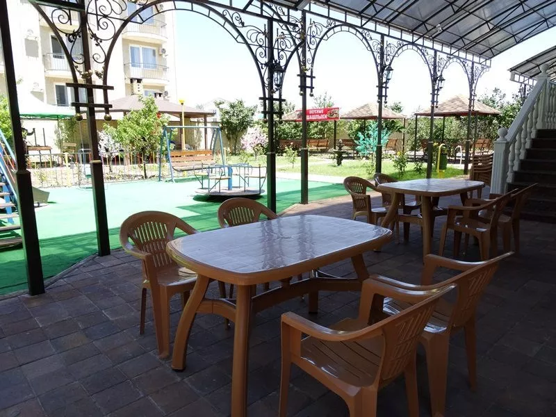 . Гостиница Кардинал. Джемете . Гостиница Кардинал. Джемете