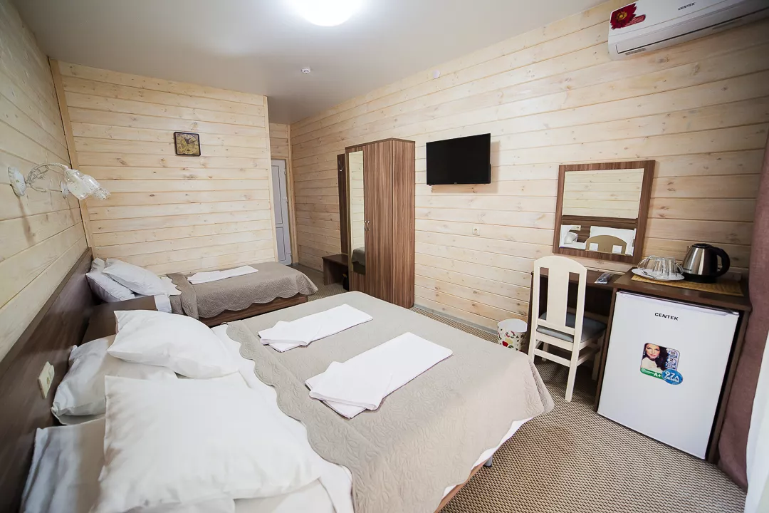 3-х местный номер . База отдыха "Чайка". Витязево 3-х местный номер . База отдыха "Чайка". Витязево