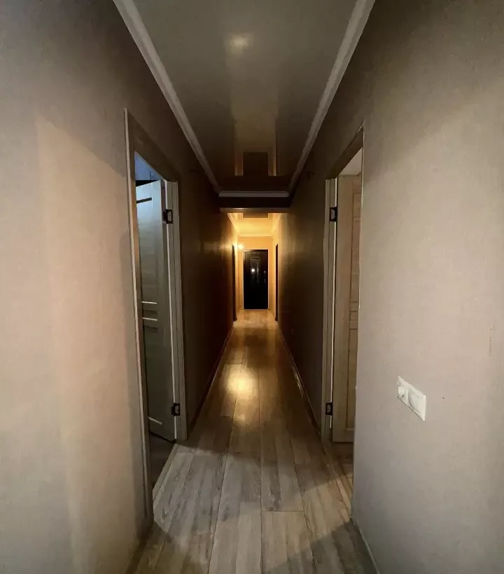 . Двухэтажный дом Сухум. Сухум