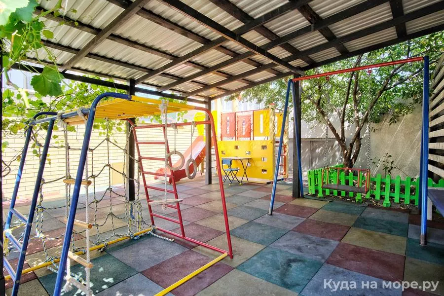 . Гостевой дом «Век», «Атланта». Ольгинка