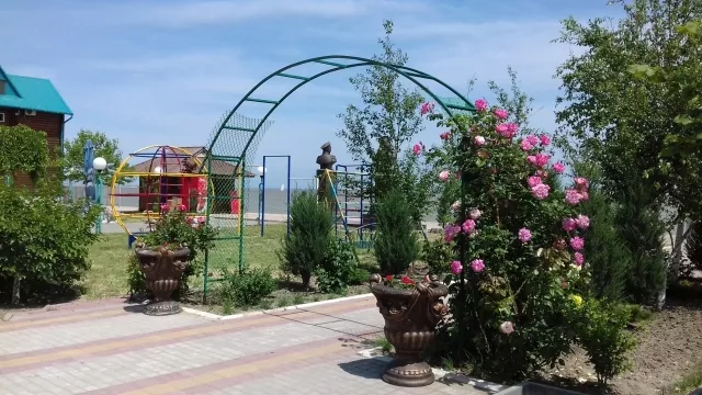 . Гостиница комплекс "Новинка". Ейск