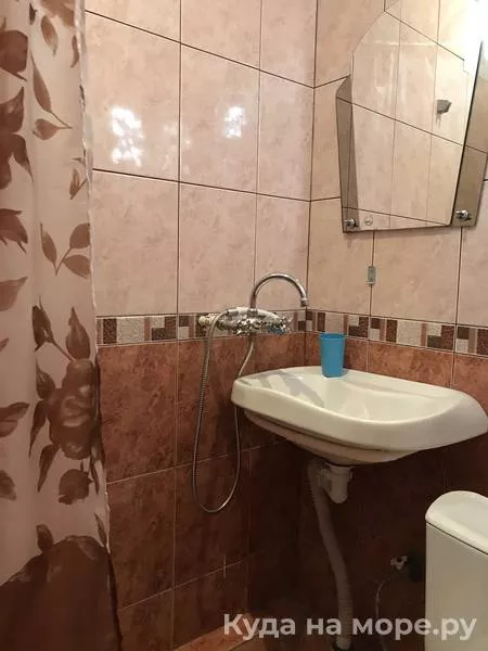 Четырехместный с удобствами. Гостевой дом Балатон. Лазаревское