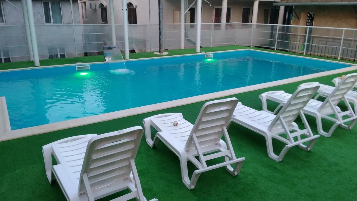 . Отель клуб-отель "Релакс". Саки