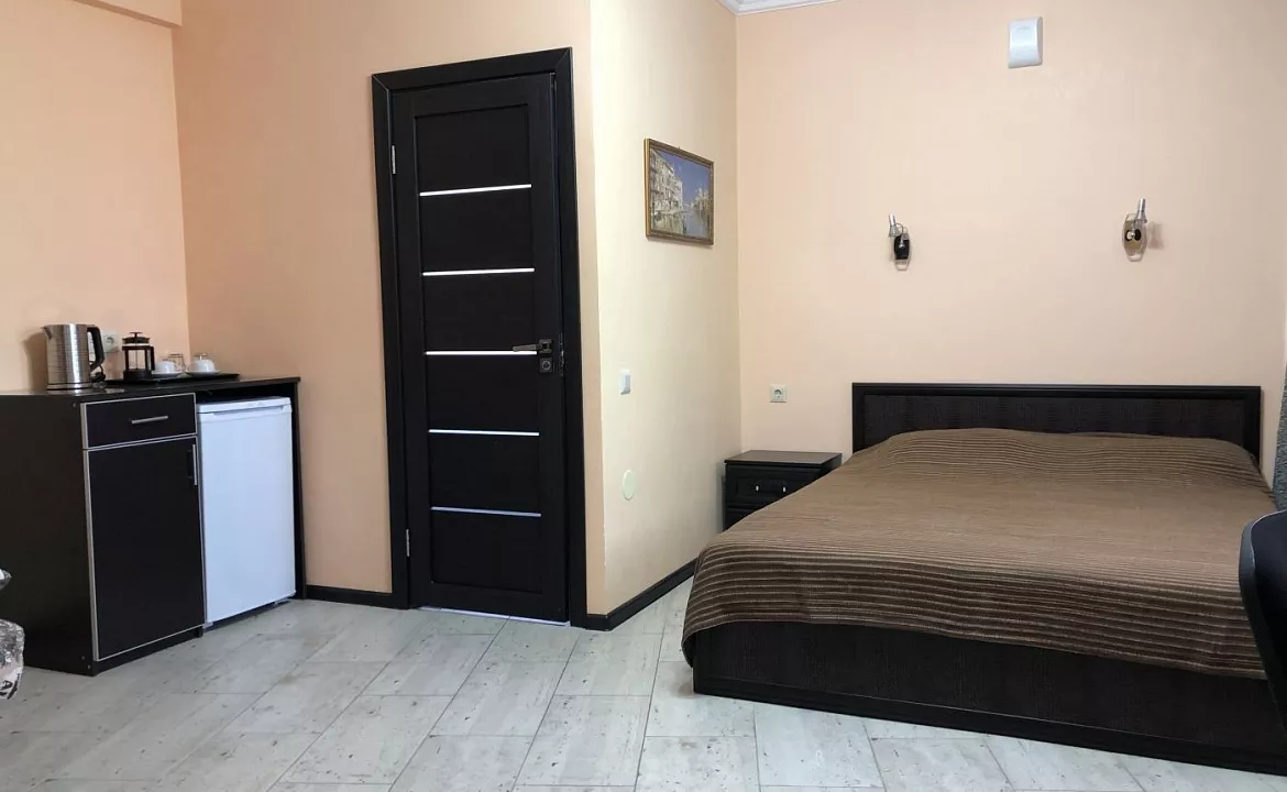 4х Местный. Отель Коста Браво. Евпатория