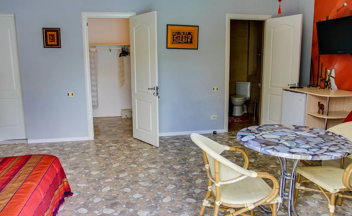 Люкс. Отель "У верблюжьих горбов". Коктебель