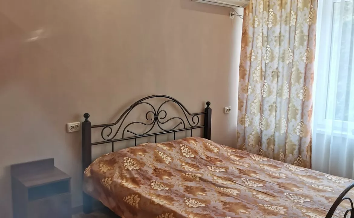 Трёхместный номер Стандарт. Гостевой дом "Клевер" . Лазаревское Трёхместный номер Стандарт. Гостевой дом "Клевер" . Лазаревское