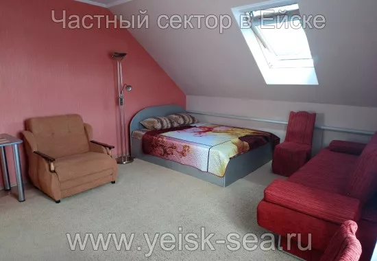 Двухкомнатный номер. Гостевой дом на Кропоткина 39. Ейск