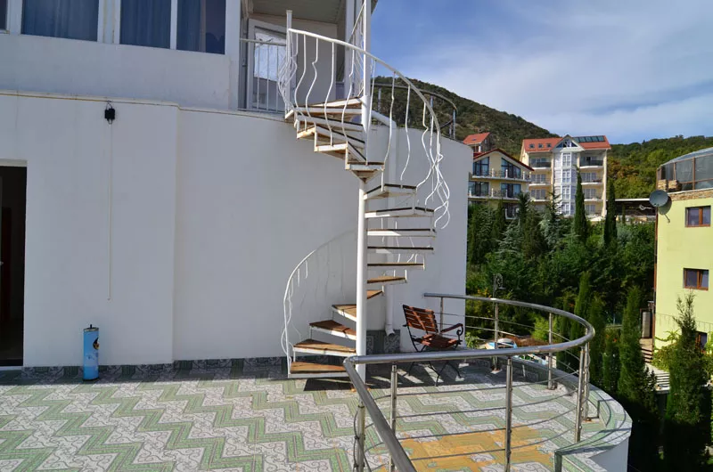 2-4-местный номер «Под облаками» вид на море. Вилла «Камилла». Лазурное