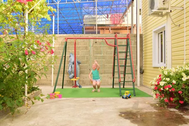 . Гостевой дом «Квартирки у моря» (кухня в номере). Вардане