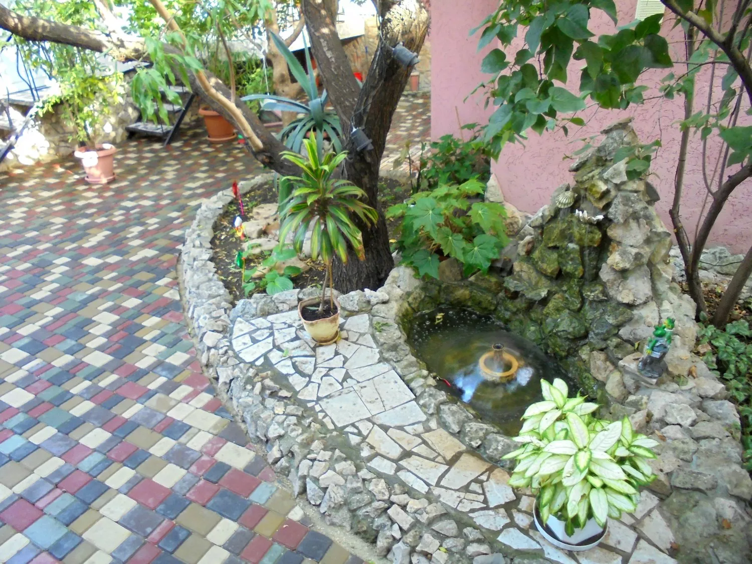 . Дом под ключ  Уютный домик с террасой на 2-5 человек.. Феодосия