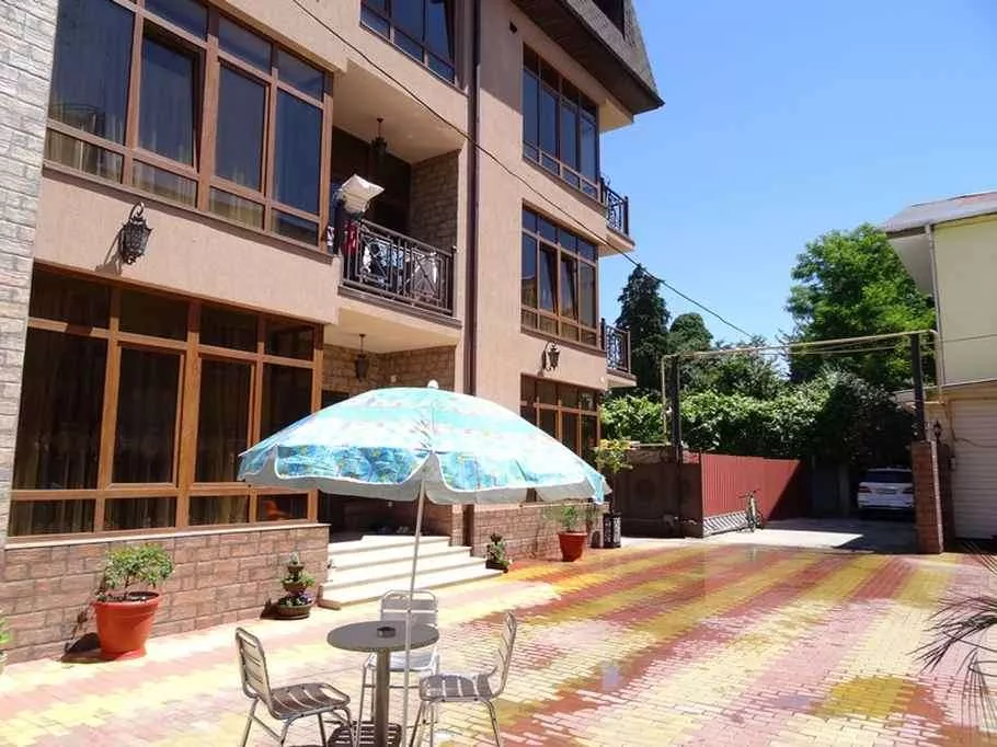 . Гостевой дом "Мзымта" . Адлер