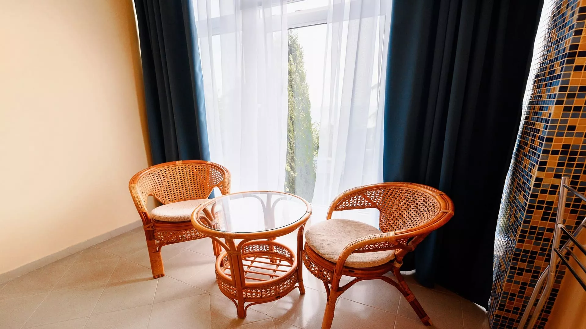 . Отель "Юрзуф". Гурзуф . Отель "Юрзуф". Гурзуф