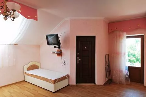 4-х местный «Люкс» (2 этаж, корпус Б). Гостевой дом «Уют на Демышева». Евпатория