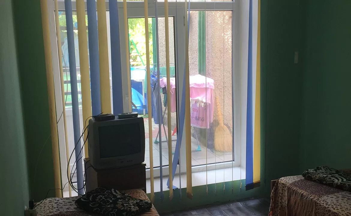 Четырехместный «Эконом». Гостевой дом на Комарова 17. Витязево