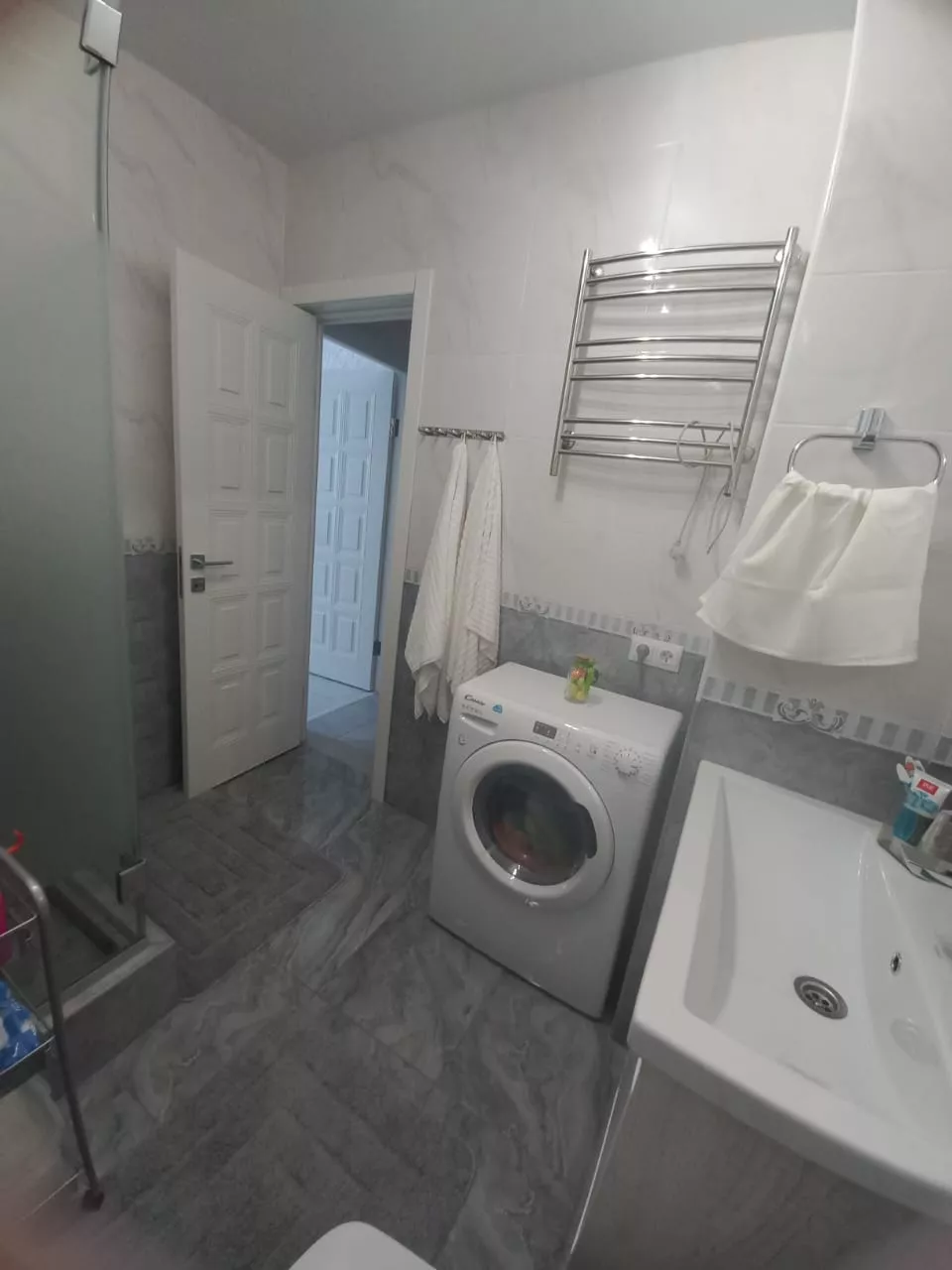 . Квартира в многоквартирном доме Евродвушка ЖК Семейный в Лазаревском районе города Сочи . Лазаревское