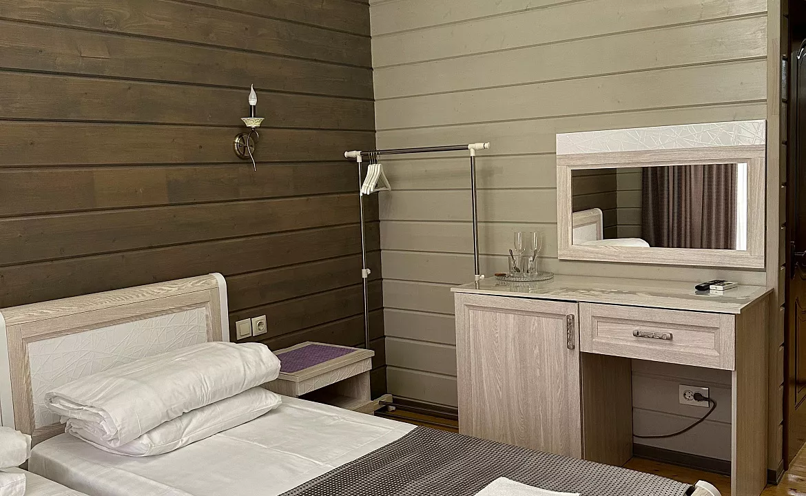 Номер с раздельными кроватями . Гостиница Гагра. Гагра