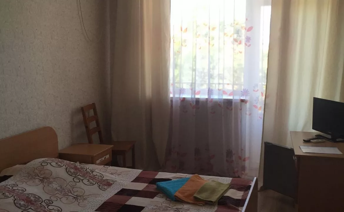 2-комнатный 4-местный номер с балконом,  2, 3 этаж. Гостиница Астерия. Ейск