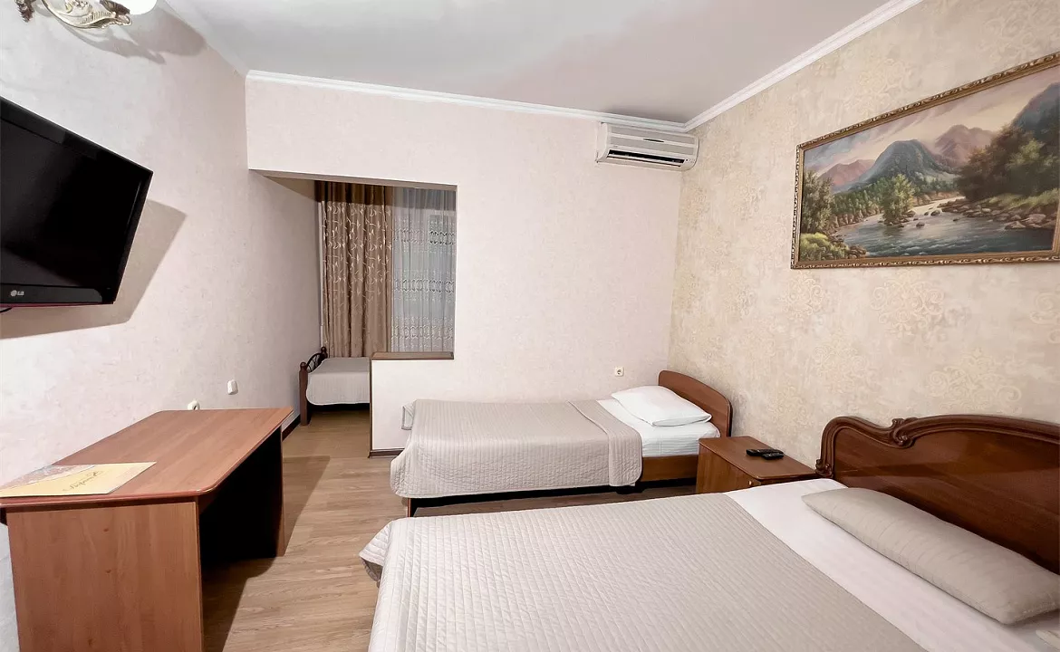 Семейный номер. Отель "VIVA Лариса". Адлер