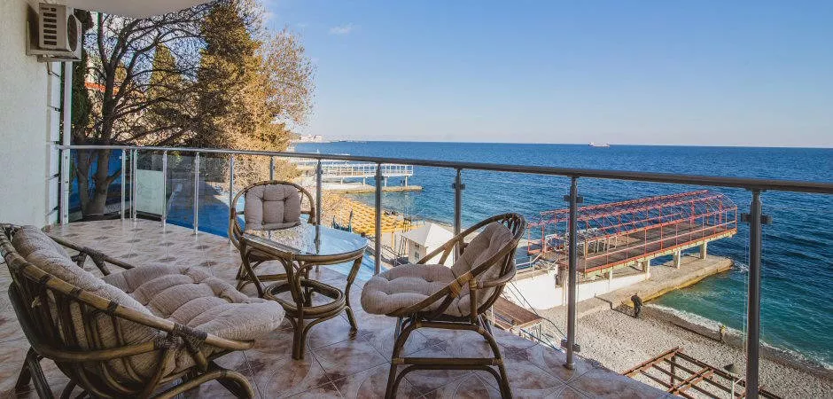 Люкс. Отель «Коралл». Ялта Люкс. Отель «Коралл». Ялта