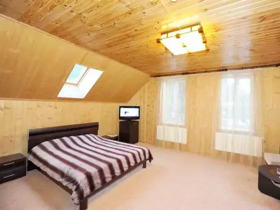 «Студия». Гостиница «Гранд Виктория». Домбай-гостиницы