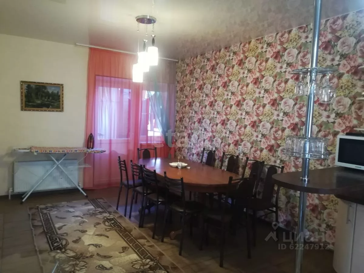 . Коттедж на Красной. Ейск