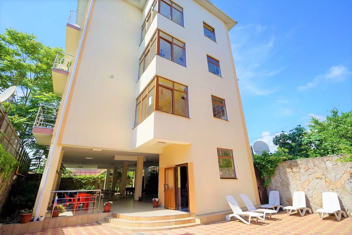 . Гостевой дом Атлантис. Лазаревское