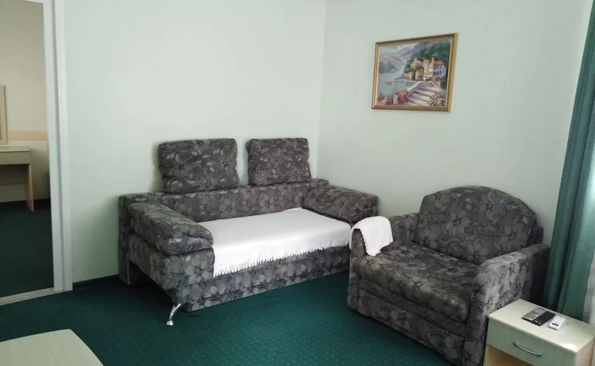 2-х комнатный люкс (на 2-5 чел.). Гостевой дом «Симона-Гранд». Анапа 2-х комнатный люкс (на 2-5 чел.). Гостевой дом «Симона-Гранд». Анапа