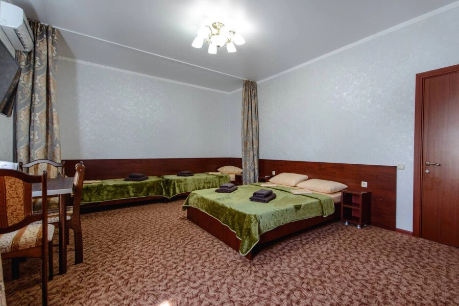 Четырехместный стандарт. Гостевой дом "Заря". Лазаревское Четырехместный стандарт. Гостевой дом "Заря". Лазаревское