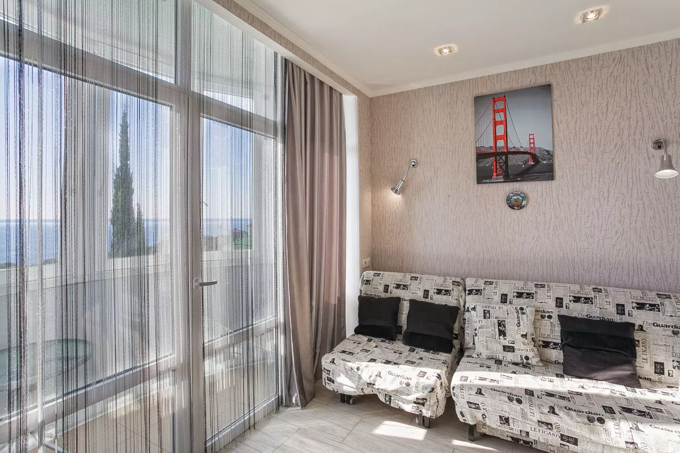 . Квартира в многоквартирном доме Видовые апартаменты в Мисхоре. Кореиз . Квартира в многоквартирном доме Видовые апартаменты в Мисхоре. Кореиз