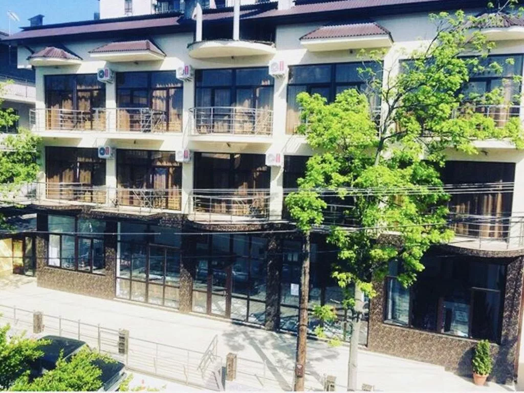 . Гостевой дом "Рай" . Адлер