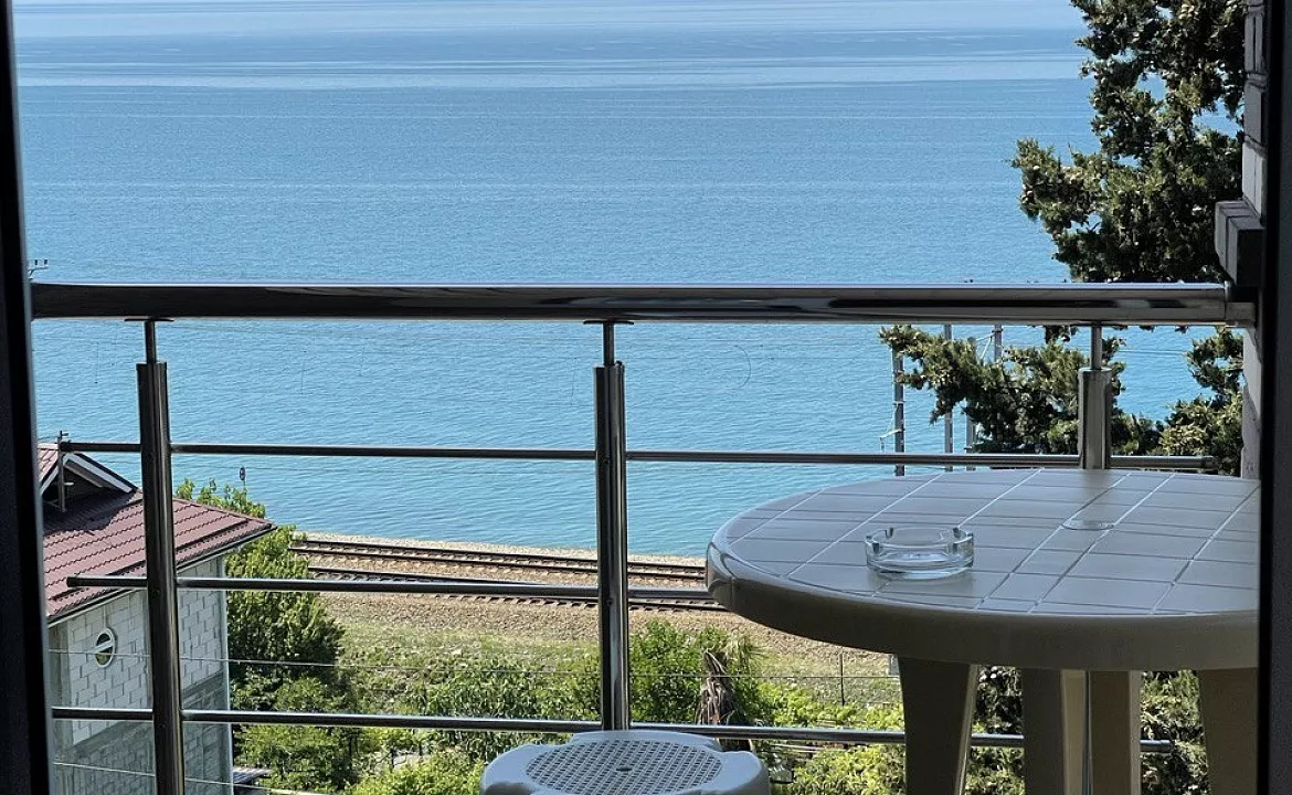 Четырёхместный номер. Гостевой дом «Волна». Лазаревское Четырёхместный номер. Гостевой дом «Волна». Лазаревское