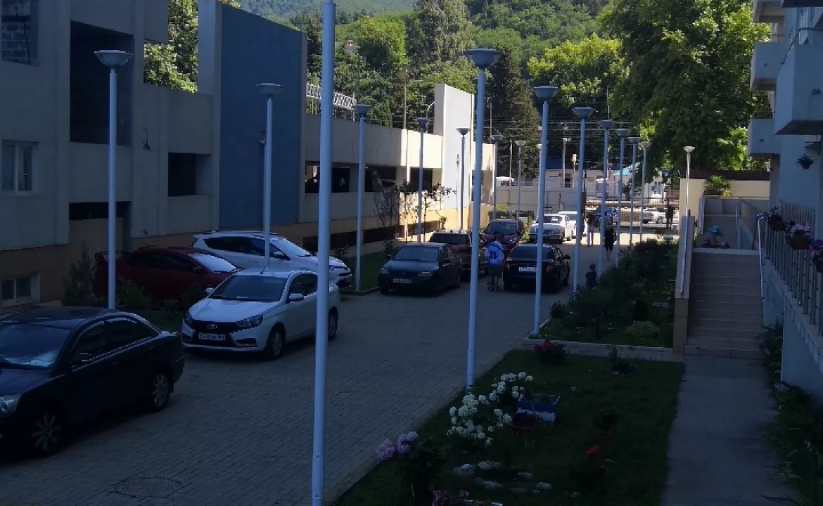 Номера с видом на море. Квартира в многоквартирном доме "ЖК Sun-marina". Лазаревское