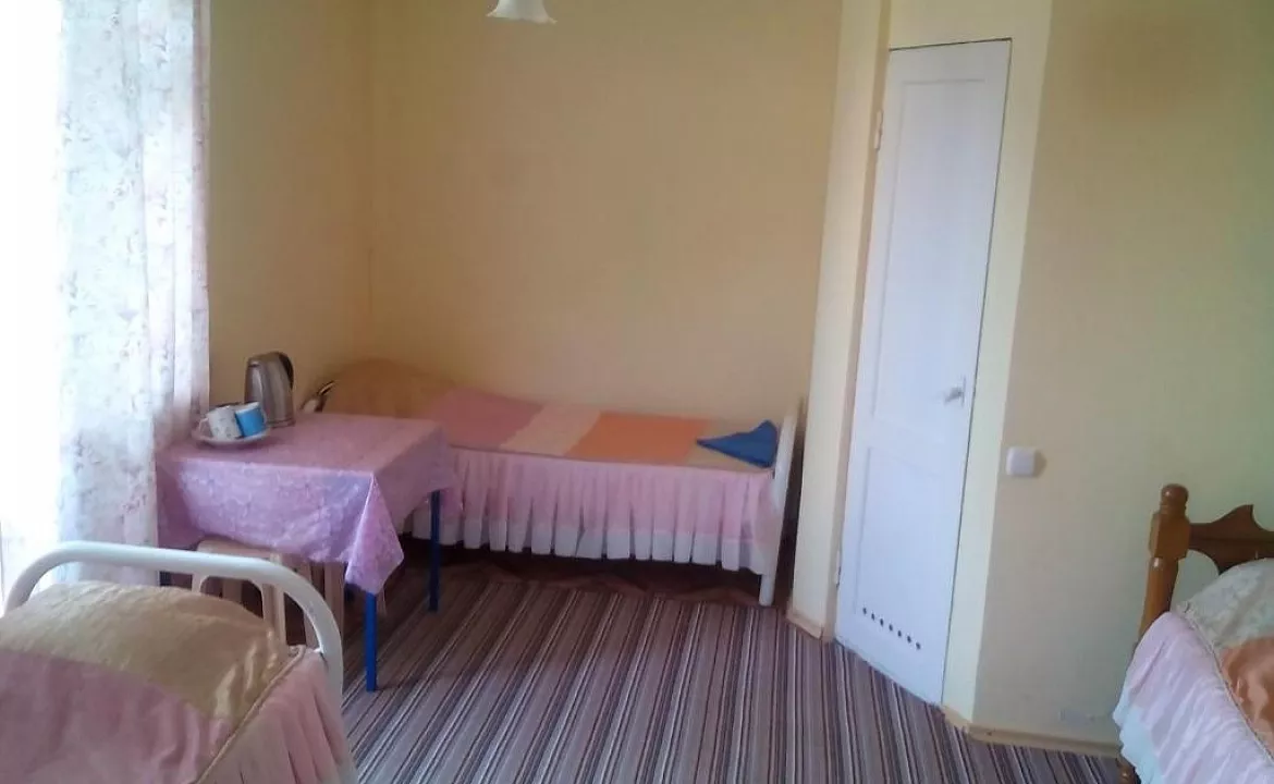 3-х местный СТАНДАРТ. Гостевой дом КАРАВЕЛЛА. Лазаревское