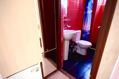 Двухместная комната с доп. местом и санузлом. Частный сектор "Светлана на Луговой". Адлер