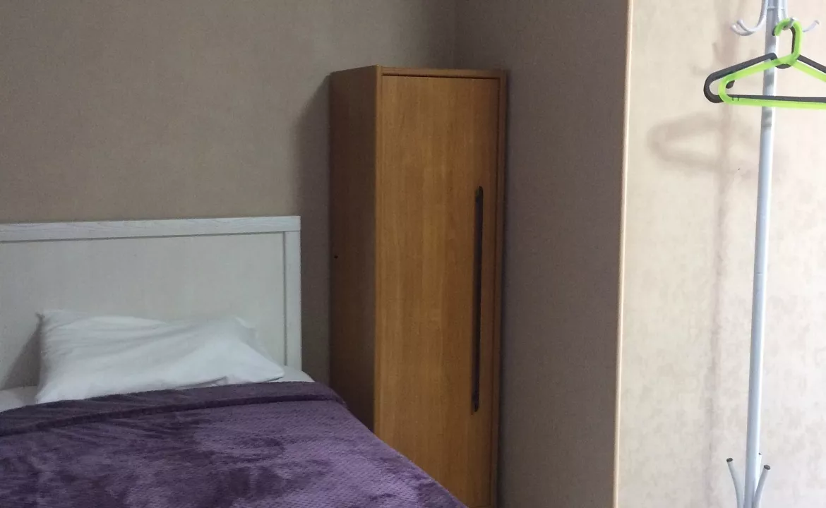 Трёхместный номер. Гостевой дом «Пчела». Ейск