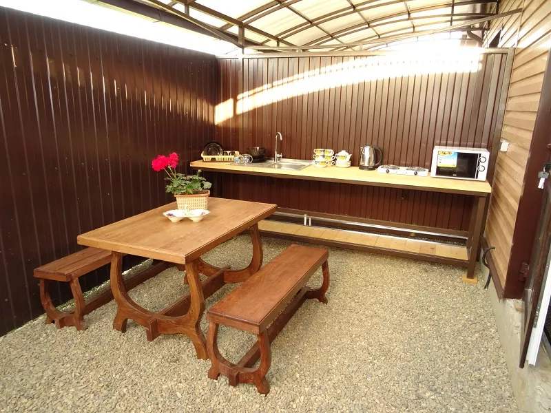 . Гостевой дом Родные Пенаты. Кучугуры