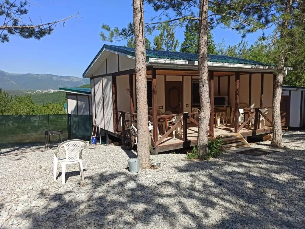 . Частный сектор "НезаБудка". Голубая бухта