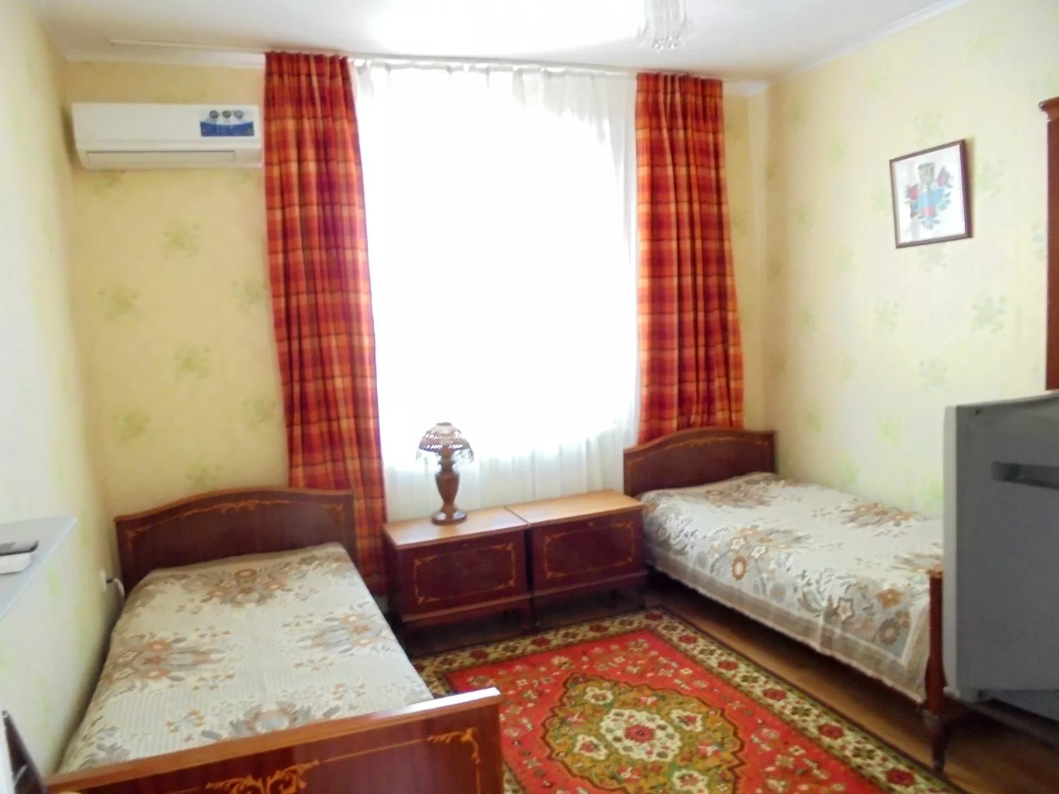 . Дом под ключ  Двухкомнатный домик с беседкой на 3-5 человек.. Феодосия . Дом под ключ  Двухкомнатный домик с беседкой на 3-5 человек.. Феодосия